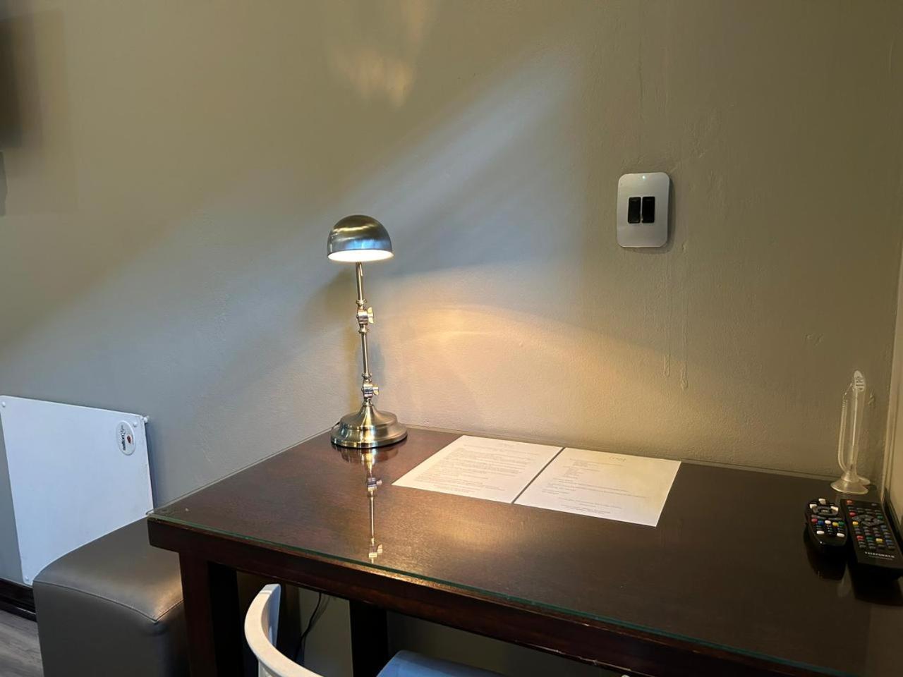 Crisp Guest Rooms Bloemfontein Extérieur photo