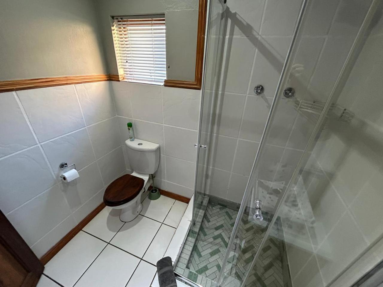 Crisp Guest Rooms Bloemfontein Extérieur photo