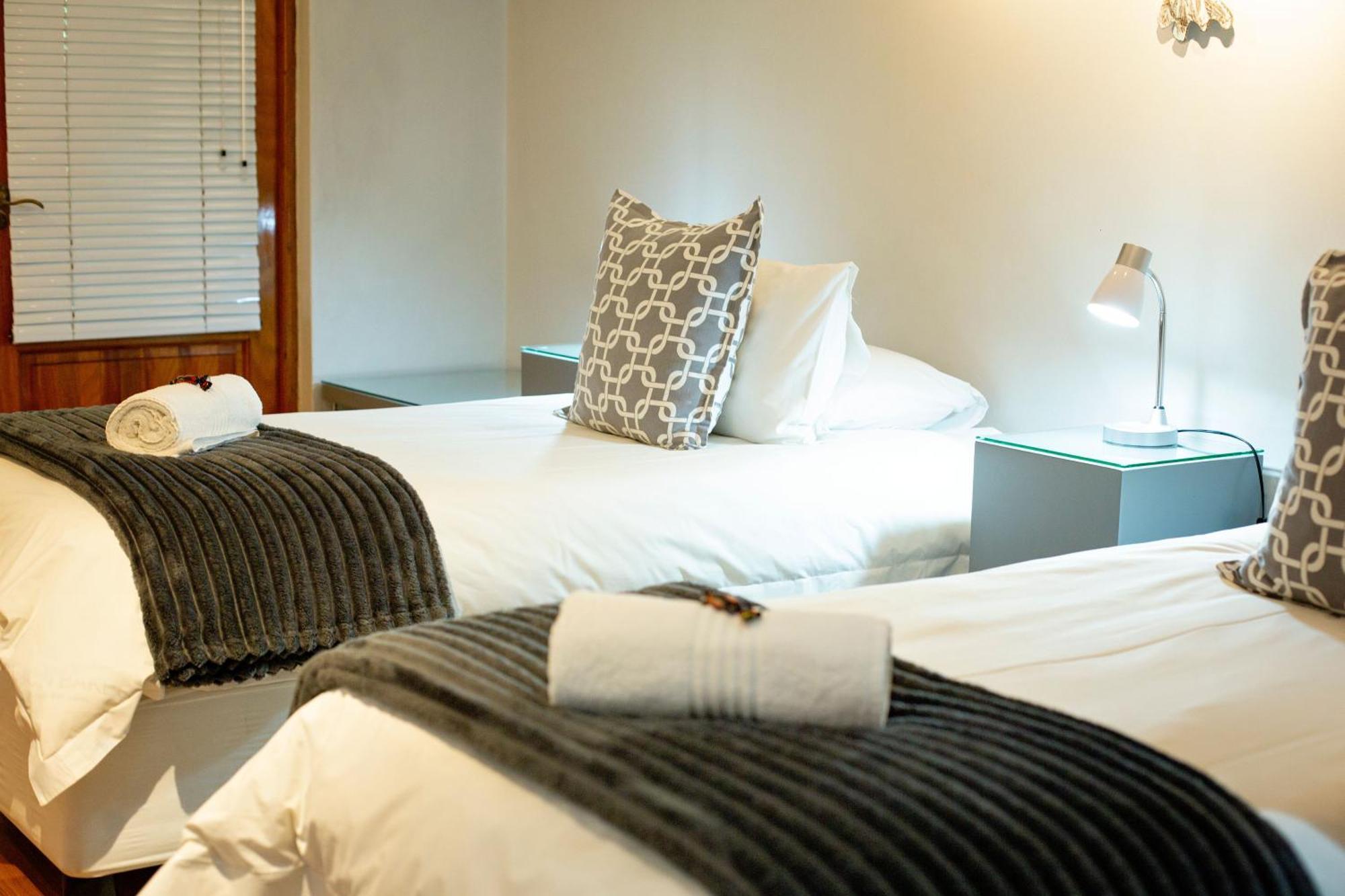 Crisp Guest Rooms Bloemfontein Extérieur photo