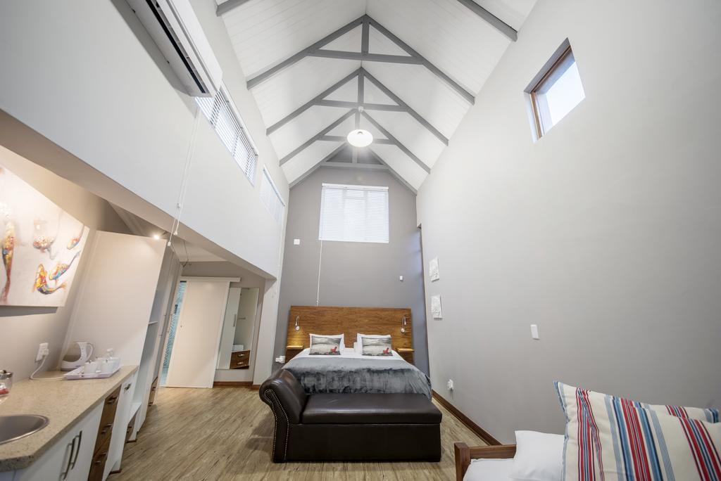 Crisp Guest Rooms Bloemfontein Extérieur photo